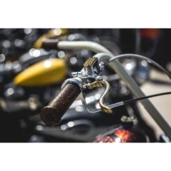 DeLuxe 1 Inch Master Cylinder Polished Aluminum & Brass -Motor Parts Shop 002009 kustomtech deluxe1inch mastercylinder polishedaluminumandbrass web2