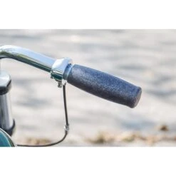 Classic Grips - Metalflake Black - 1 Inch -Motor Parts Shop 004096 lowbrow customs classic grips metalflake black 1 inch 6688 web