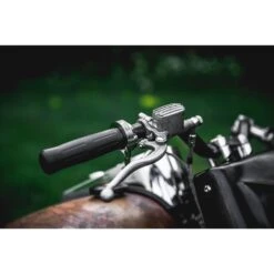 Classic 1 Inch Master Cylinder - Raw Aluminum -Motor Parts Shop 009434 kustom tech classic 1 inch master cylinder raw aluminum web1