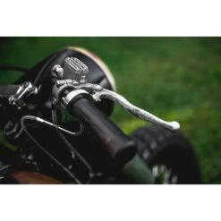 Classic 1 Inch Master Cylinder - Raw Aluminum -Motor Parts Shop 009434 kustom tech classic 1 inch master cylinder raw aluminum web2