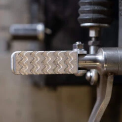 Heritage Aluminum Foot Pegs -Motor Parts Shop 015053 PrismSupplyCo HeritageAluminumFootPegs web 5